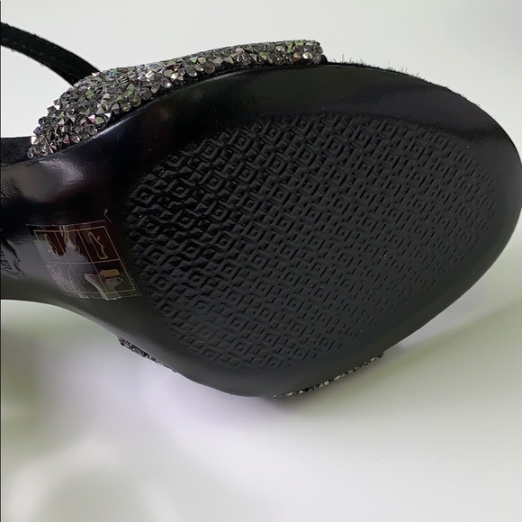 Tory Burch Elodie Suede Sandal - Picture 7 of 7